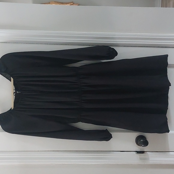 Kenneth Cole Reaction Dresses & Skirts - Black Long sleeve kenneth cole dress Size small